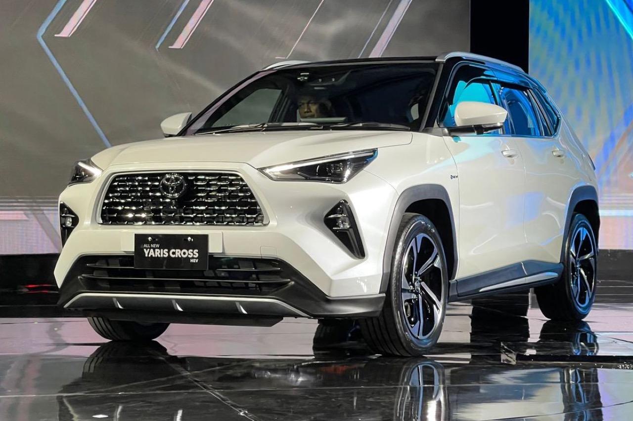 มาแน เรวๆ น TOYOTA YARIS CROSS HEV 2023 แมบานอนโดโกไทยแลนด