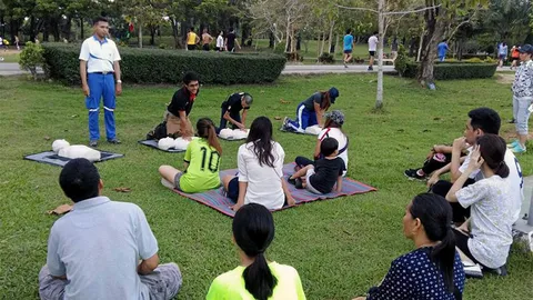 ชู “ครูข้างถนน” จิตอาสาทำดีที่น่าชื่นชม