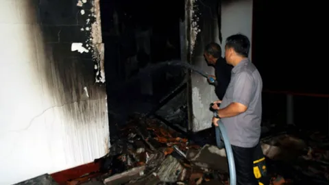 เพลิงไหม้ วิลล่าในโรงแรมหรู หาดสุรินทร์ ภูเก็ต เสียหายกว่า 3 ล้าน 