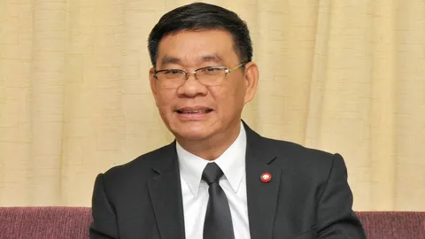 'สมชัย' ยันมี 4 ช่อง ยื่นศาล รธน.ตีความร่าง ก.ม.ลูก กกต.ขัด รธน.