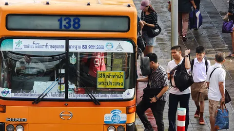 ขนส่งทางบก เตรียมเสนอ คสช. ยกเลิกเส้นทางสัมปทานเดินรถ ร่วมบริการ ขสมก.