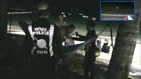 สยิว! ฝรั่งรัสเซียโชว์เซ็กซ์ริมหาดพัทยา โดยไม่แคร์สายตา นทท.