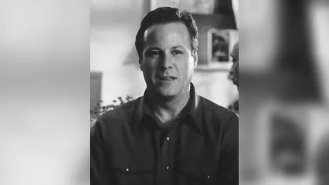 ฮอลลีวูดเศร้าอีก! นักแสดงรับบทพ่อ ในหนังสุดฮิตปี90 Home Alone เสียชีวิต 