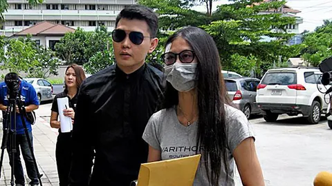 ผัวทำร้าย