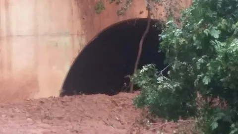 ดินสไลด์ทับทางรถไฟ ‘โคกคลี – ช่องสำราญ’ รฟม.แนะเลี่ยงเส้นทาง