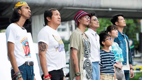 "สลัมบอย ซอยตื๊ด" แจ๊ส ชวนชื่น นำทัพ เรียกเสียงฮา