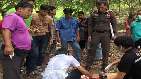 ซุ่มยิง กระสุนเจาะหัวเมียดับ-ผัวสาหัส นั่งอีแต๊กกลับจากกรีดยาง