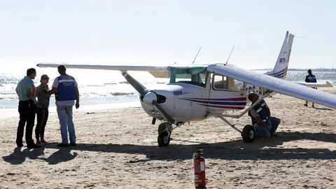 นักบินฝึกหัดนำเครื่องจอดฉุกเฉินบนหาดโปรตุเกส ชน ลุง-ด.ญ. 8 ขวบดับ