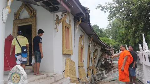 ชาวพุทธเศร้า! โบสถ์วัดดังที่อยุธยาทรุดยกหลัง พังเสียหาย 10 ล้าน (คลิป)