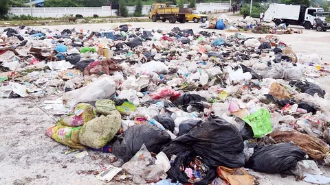 ศรชล.เขต 1 ประชุม บูรณาการทุกหน่วยงาน ตรวจสอบแก้ปัญหาขยะ บนเกาะสีชัง