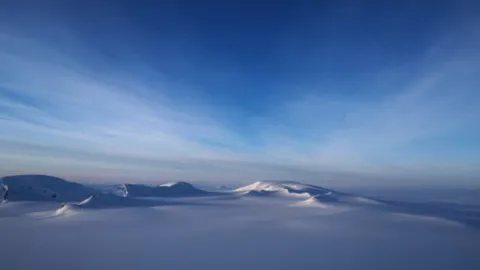 เมฆเหนือกรีนแลนด์หาย น้ำแข็งละลายเร็ว ทะเลสูงขึ้น 70 ซม.ปลายศตวรรษนี้