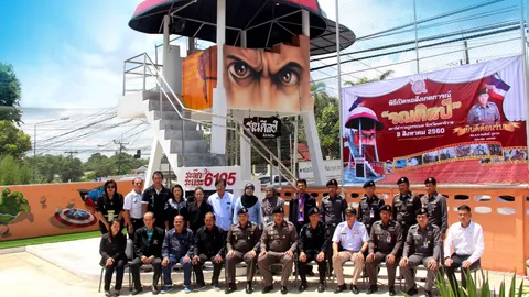 บิ๊กแหมว เปิดหอสูงเฝ้าระวังเหตุ สภ.ระแงะ รำลึกตำรวจจราจรถูกยิงเสียชีวิต