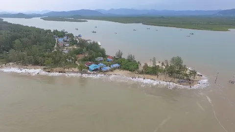 ร้อง “บิ๊กตู่” เร่งทำเขื่อนกั้นคลื่นถล่ม