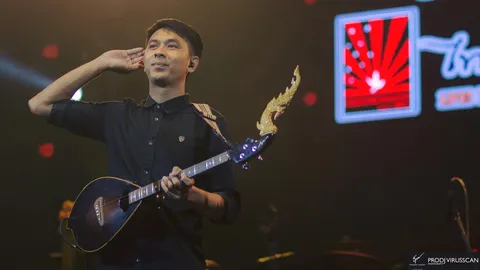 ผูกคอตาย ที่มาเพลงช้ำรัก บอย พนมไพร ฮอตเว่อร์! คิวยาวทะลุปีหน้า