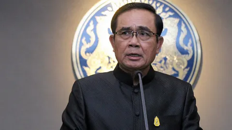 ร.10 โปรดเกล้าฯ พระราชทานวีดิทัศน์รวมแนวพระราชดำริ ร.9-พระราชินี 