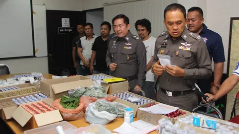 ตร.สส.บก.น.4 รวบ 2สาว ขายยากล่อมประสาท ทางออนไลน์  2 ปี มีลูกค้าพันราย