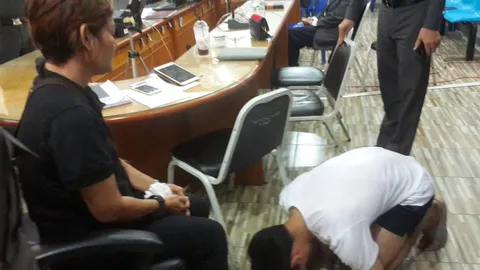 ประมวลภาพ'เอส'กราบเท้าขอขมา แม่น้องพลอย ฆ่าโหดลูกสาว เผาอำพราง 3 ปี