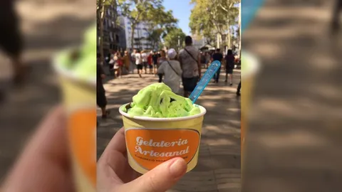 สาวดัตช์ เห็นเต็มตา คนขับรถแวนพุ่งชนคนที่บาร์เซโลนา ‘เลือดเย็นมาก’ 