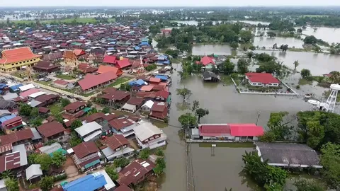 น้ำท่วมคร่าชีวิต 36 ศพ คลี่คลายแล้ว 38 จังหวัด ยังคงเหลืออีก 9 จังหวัด
