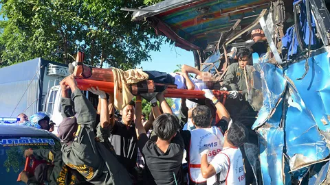 สิบล้ออัดบัสนร. โชเฟอร์หลับในเสยท้าย เด็กสาหัส3-เล็กน้อย15