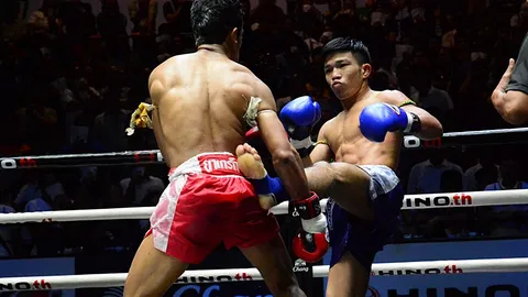 'เอกวายุ' ลุยแหลก พิชิต 'สายฝน' มวยคู่เอกลุมพินี