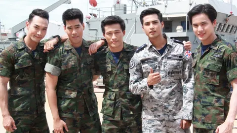 ทำความรู้จัก 7 หนุ่มหล่อ หน่วยฉลามวาฬ งานดี มีความสามารถ 