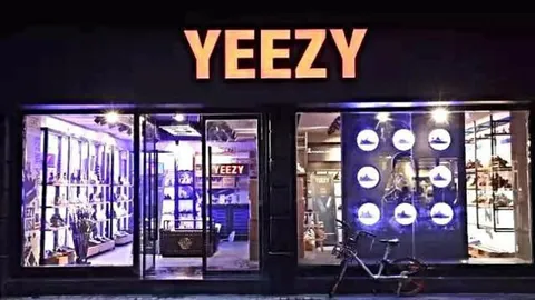 ก๊อปมันยันร้าน! Adidas Yeezy made in China ทำอุตสาหกรรมมังกรพุ่งกระฉูด 
