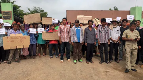 ชาวบ้านประท้วง ไล่โรงงานทองแดง