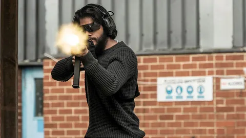 ‘ดีแลน’แอ็กชั่นสตาร์ดิบ ซีไอเอหนุ่มนักฆ่าปฏิบัติการลับ