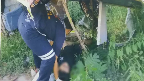 หนุ่มสวยยึดเพิงร้างข้างทางถนนพระราม 2 ใช้เป็นที่ผูกคอดับลาโลก