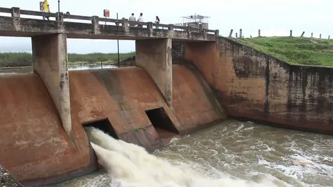 ผวจ.อุดรฯ สั่งทุกอำเภอพร้อมป้องกันน้ำท่วม หลังพายุทกซูรีเข้าไทย