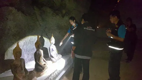 คนเพชรแจ้งความ ‘กรมศิลป์-ผู้รับจ้าง’ลอกทององค์พระถ้ำเขาหลวง ผิดจากสัญญา