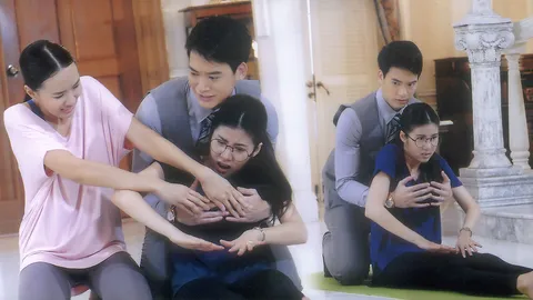 ‘บี้’จับปูดำขยำปูนา! นวดหน้าอก‘เอสเธอร์’