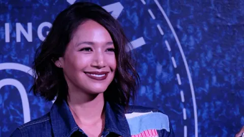 นุ่น ศิรพันธ์ ตื่นเต้นโกอินเตอร์ร่วมงานหนังฮ่องกง