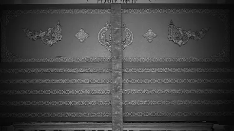 ฮือฮา! งานศพส.ท.ชื่อดัง ญาติจัดโคโยตี้เต้นหน้างาน บอกเขาขอไว้ก่อนตาย