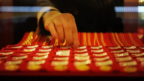 ทองไทยเปิดตลาด ปรับลด 50 รูปพรรณ ขายบาทละ 20,650