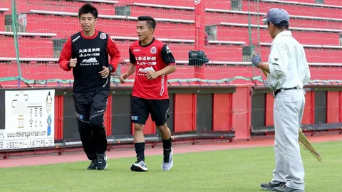 กุนซือซัปโปโร จับ ‘เมสซีเจ’ ติวเข้มจุดสำคัญระหว่างการฝึกซ้อม