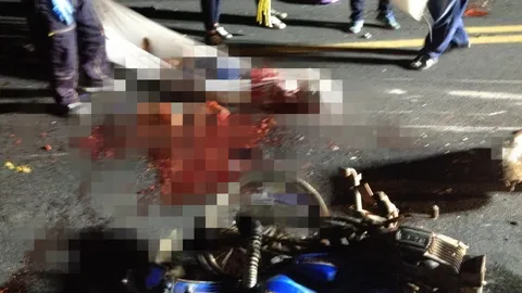 ใจไม่ถึงอย่าดู! 2หนุ่ม ร่างเละสมองกระจุย รถทับตายปริศนากลางถนนเมืองลิง