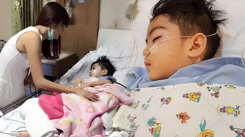 น้องสกาย ยังน่าห่วงอยู่ ICU ดูอาการวันต่อวัน ร่างกายไม่พร้อมรับคีโมอีก