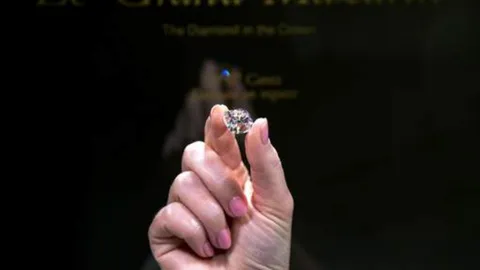 เปิดประมูล เพชรชมพูในตำนาน 19.07 กะรัต ของพระเจ้าหลุยส์ที่ 14 