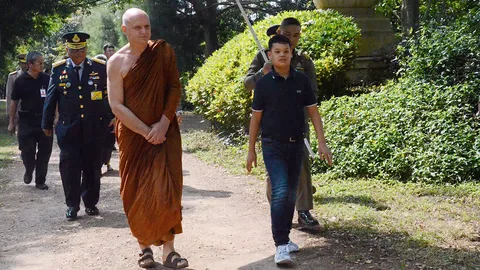 พระองค์ทีฯ เสด็จสนทนาธรรม ณ สำนักสงฆ์บ้านไร่ทอสี