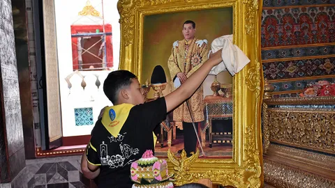 พระองค์ทีฯ โปรดสนทนาธรรมและงานจิตอาสา ทรงเป็นต้นแบบเยาวชนจิตอาสา