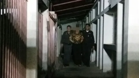 'ผู้กองเหน่ง'นอนคุกคืนแรก คดีผอ.อ้อย ศาลไม่ให้ประกัน โทษร้ายแรง