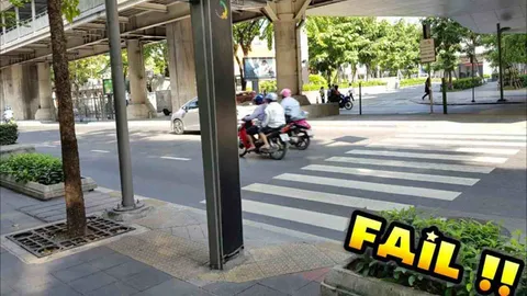 เฟลไม่เฟล แบบนี้ก็ได้ใช่ไหม! เพจดังพาไปส่องที่นี่ 'ฟุตปาทไทยแลนด์'  