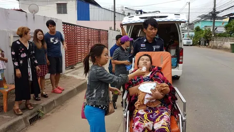 ลุ้นโชค! สาวเวียดนามสุดอั้น ยืนคลอด ได้ลูกสาวหนัก 2.5 กก. แข็งแรงดี