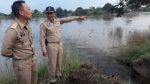 น้ำลด! ชาวป่าโมกได้เฮ หลังเจาะพนังระบายลงสู่เจ้าพระยา