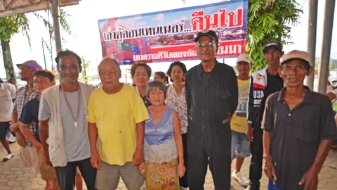 กันตัง ฮือ! ขึ้นป้าย 'เอาตู้คอนเทนเนอร์คืนไป' ขีดเส้น 3 เดือน ต้องแก้