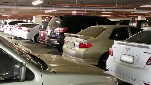 หารายได้เพิ่ม-กทม.ขึ้นค่าจอดรถ อาคารจอดรถที่บางลำพูกับสวนมะลิ