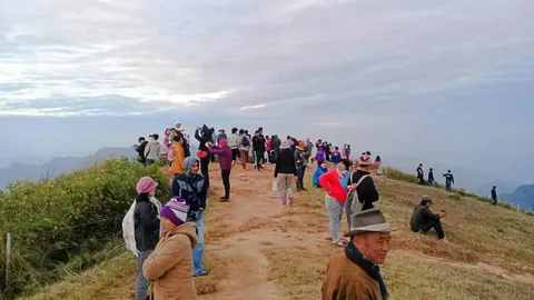 รอลุ้น!! มาตรการลดหย่อนภาษี ท่องเที่ยวเมืองรอง คาดยาวไปทั้งปี 61