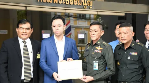 นักธุรกิจจี้อัยการศาลทหารเร่งสั่งคดีอ้างเบื้องสูง หลอกขายตลาดยอดพิมาน